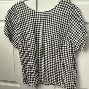 Abercrombie Classic Black and White Checkered Women's Top